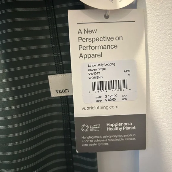 Vuori Stripe Daily Legging in Green and White - Picture 3 of 3